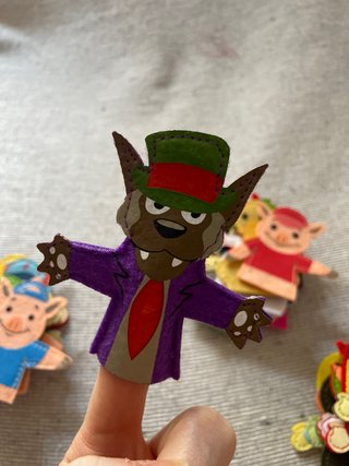 Bolsa de tela con marionetas de los cuentos
