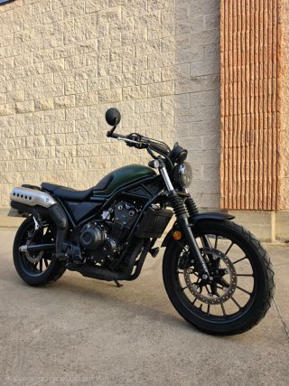 Honda CL 500 Verde.