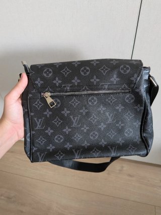 Bolso Louis Vuitton Gris Monogram