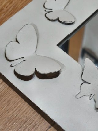 Espejo decorativo mariposas.