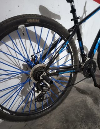 Bicicleta Montaña GT Azul PRECIO NEGOCIABLE