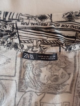 Camiseta Zara Estampado Comic