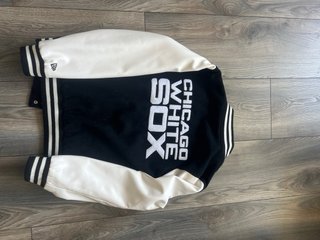 Chaqueta Chicago White Sox New Era Negra