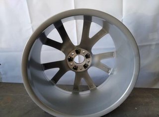 B66474213 llanta mercedes clase r (bm 251) 51650