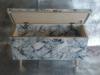 Baúl artesanal cerámica y madera