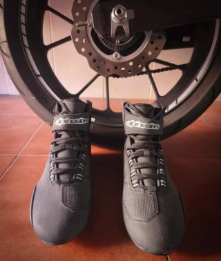 Zapatillas/calzado de moto Alpinestars