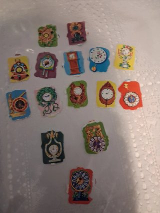 Cromos troquelados relojes 80s