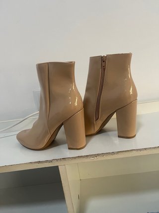 Botas altas tacón beige