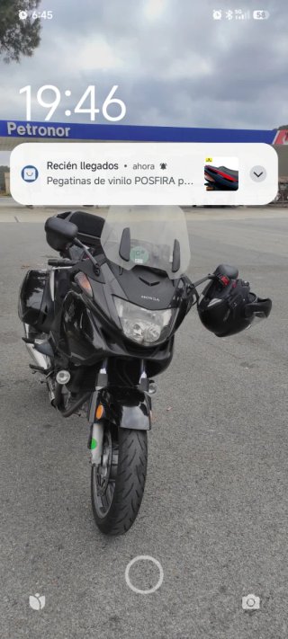 Honda Deauville 700 touring negra
