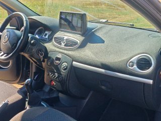 Renault Clio con etiqueta mediambiental C