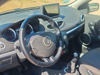 Renault Clio con etiqueta mediambiental C