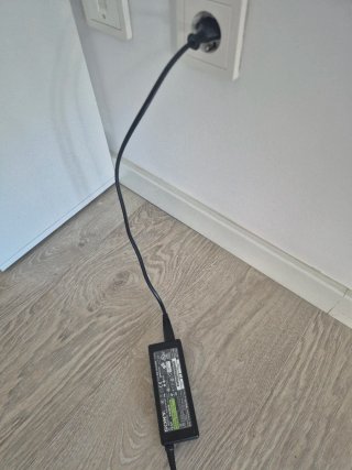 Equipo de música Sony CMT-V50iP + Mando