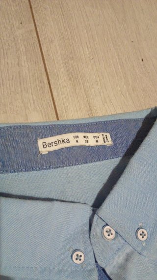 Camisa Bershka Azul Claro Talla M Manga Larga