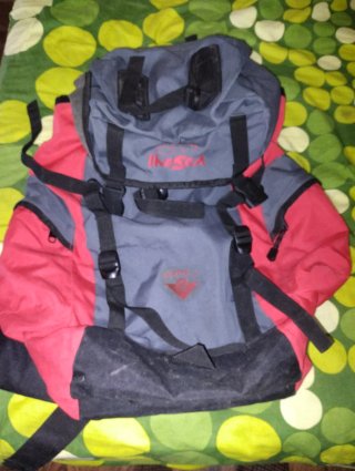 Mochila Inesca 50L Gris y Roja