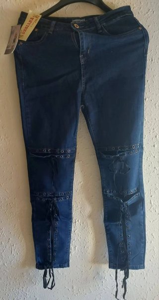 Pantalón Pitillo Vaquero con Cordones