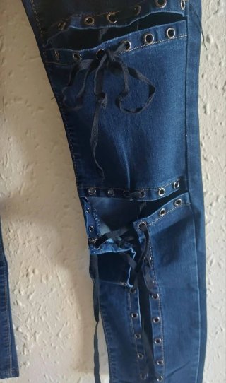 Pantalón Pitillo Vaquero con Cordones