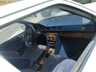Mercedes-Benz W124 1986