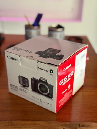 Canon EOS M50 Blanca + Pack Streamer/Vlogger