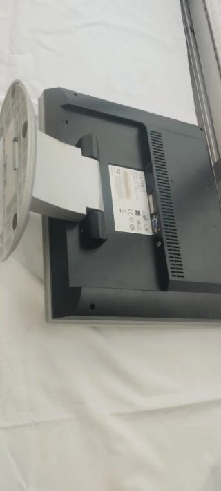 Monitor Captiva E1701 17 " sin cargador