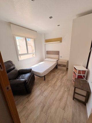 Habitacion en piso compartido