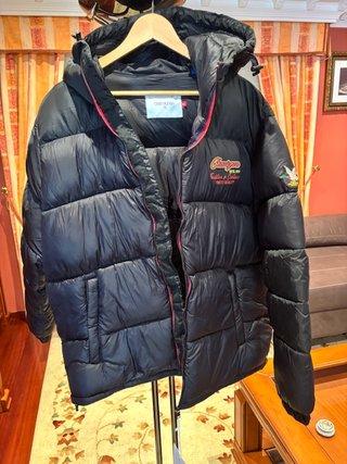 Parka Chevignon XL Negra Muy Acolchada