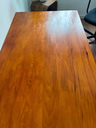Mesa de estudio con cajonera