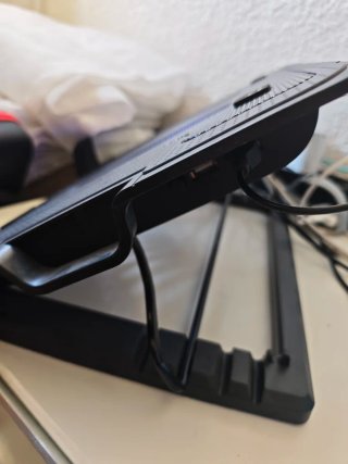 Soporte portátil gamer Ewent con ventilador RGB