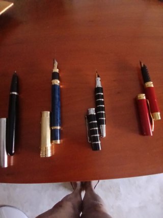 Lote de 4 plumas fuente