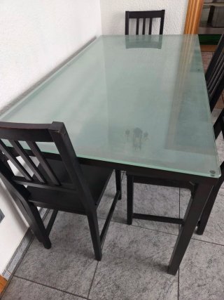Mesa comedor cristal + 4 sillas
