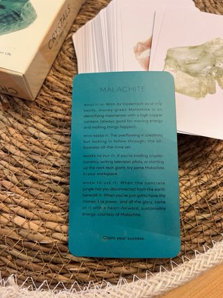 Tarot de Cristales - The Stone Deck