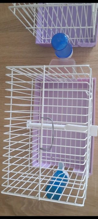 Jaula para pájaros Pedros morada y blanca