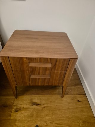 Letto matrimoniale comodini cassettiera e materass
