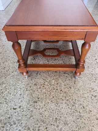 Mesa de centro de madera