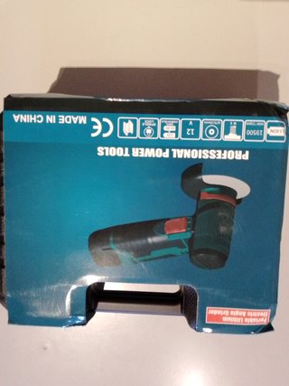 Mini radial litio 3 baterías 2000mha y caja