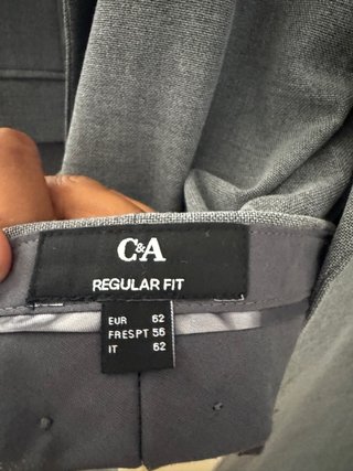 Traje gris completo usado 1 vez