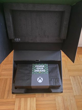 Xbox Series X Negra ( 2 MANDOS  )