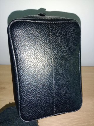 Bolso de mano negro