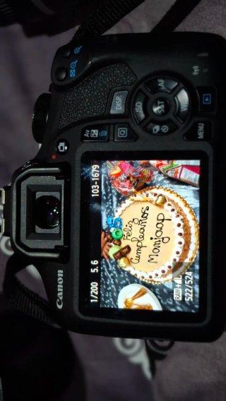 Canon EOS 1300D + objetivo ,Lentes.  2  EF-S 18-55