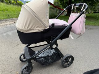 Carro de bebé completo