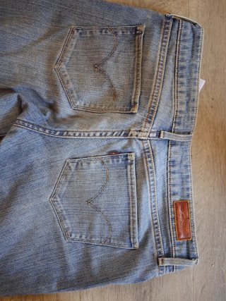 Pantalón Vaquero Levi's Bold Curve Azul talla 29