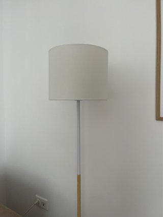 Lámpara de pie Conforama salón