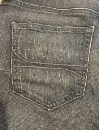 Pantalón Hollister gris Talla S/M ajustada (30)