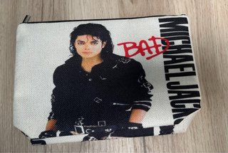 Neceser Michael Jackson. Perfil solidario