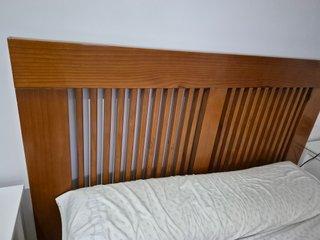 Conjunto dormitorio Cama + 2 Mesitas + Cómoda y so