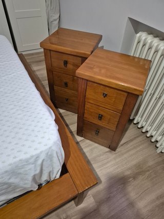 Conjunto dormitorio Cama + 2 Mesitas + Cómoda y so