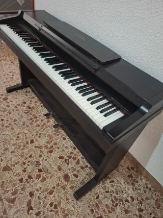 Piano Eléctrico Yamaha Clavinova