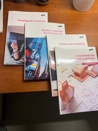 Libros Grado superior Ilerna de marketing y public