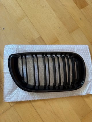 Riñones Parrilla BMW E46 Berlina Negro