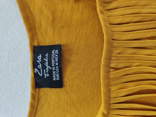 Camiseta Zara M flecos mostaza