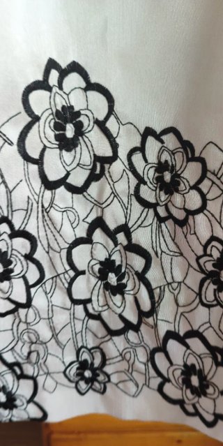 Vestido elegante blanco y negro